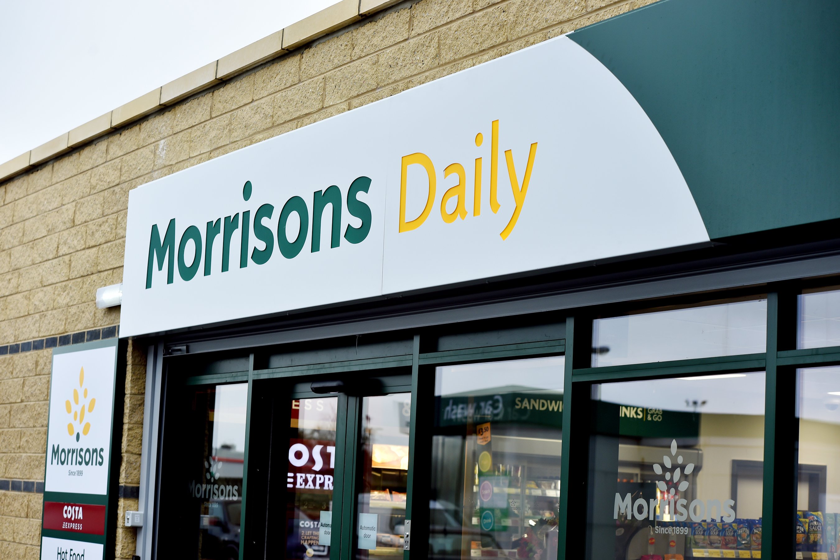 Morrisons to stock 'Savers' products in its convenience stores